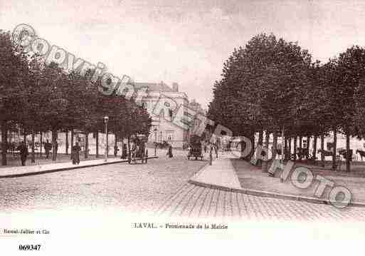 Ville de LAVAL, carte postale ancienne