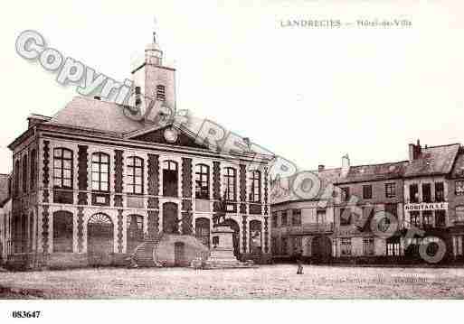 Ville de LANDRECIES, carte postale ancienne