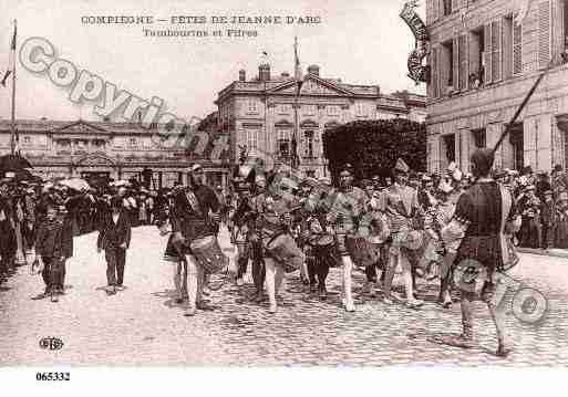 Ville de COMPIEGNE, carte postale ancienne