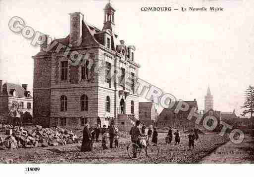 Ville de COMBOURG, carte postale ancienne