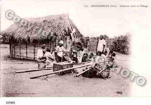 Ville de FOMADAGASCAR Carte postale ancienne