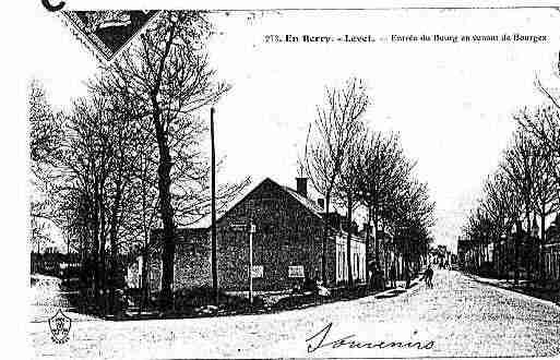 Ville de LEVET Carte postale ancienne