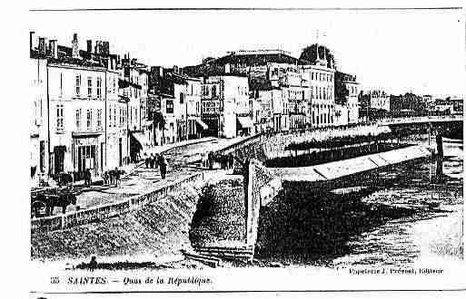 Ville de SAINTES Carte postale ancienne