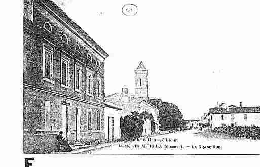 Ville de ARTIGUESDELUSSAC(LES) Carte postale ancienne