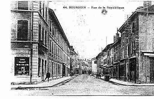 Ville de BOURGOINJALLIEU Carte postale ancienne