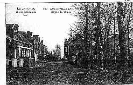 Ville de ANGERVILLELAMARTEL Carte postale ancienne