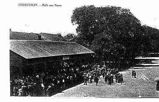 Ville de COURTENAY Carte postale ancienne