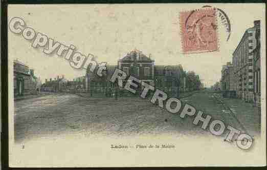 Ville de LADON Carte postale ancienne