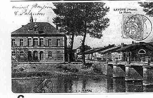 Ville de LAVOYE Carte postale ancienne