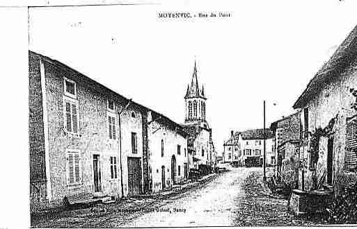 Ville de MOYENVIC Carte postale ancienne