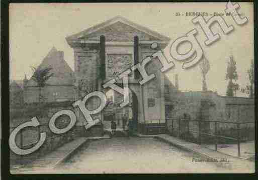 Ville de BERGUES Carte postale ancienne