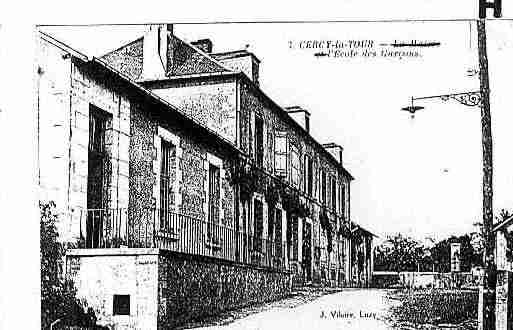 Ville de CERCYLATOUR Carte postale ancienne