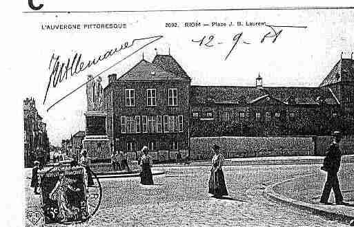 Ville de RIOM Carte postale ancienne