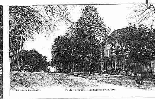 Ville de FONTAINEBLEAU Carte postale ancienne