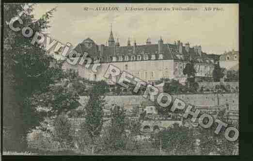 Ville de AVALLON Carte postale ancienne