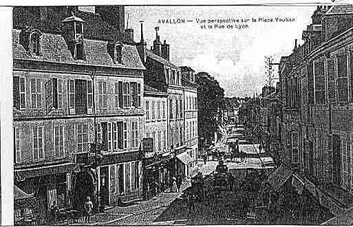 Ville de AVALLON Carte postale ancienne