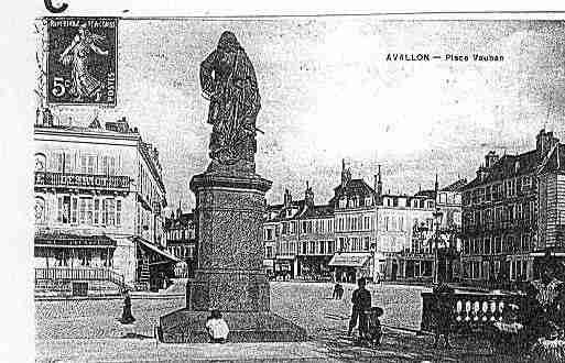 Ville de AVALLON Carte postale ancienne