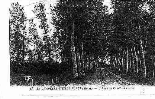 Ville de CHAPELLEVIEILLEFORET(LA) Carte postale ancienne