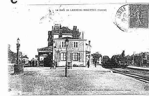 Ville de LAROCHESAINTCYDROINE Carte postale ancienne