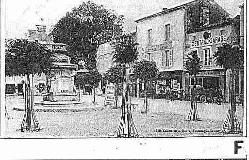 Ville de LUCON Carte postale ancienne