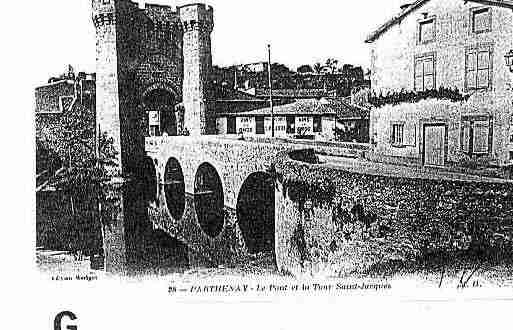 Ville de PARTHENAY Carte postale ancienne