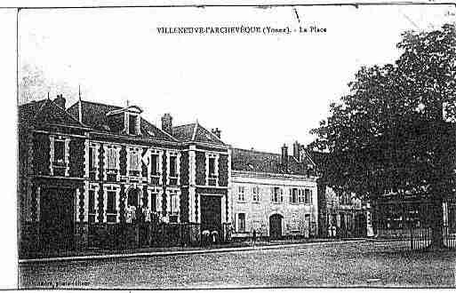 Ville de VILLENEUVEL\'ARCHEVEQUE Carte postale ancienne