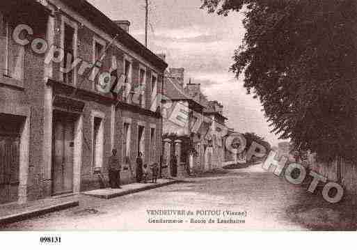 Ville de VENDEUVREDUPOITOU, carte postale ancienne