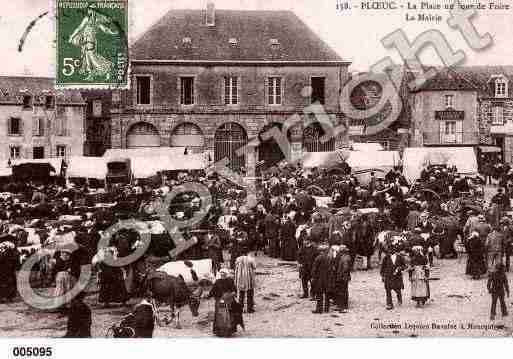 Ville de PLOEUCSURLIE, carte postale ancienne