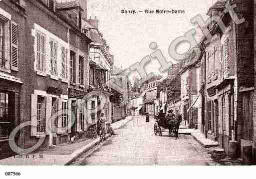 Ville de DONZY, carte postale ancienne