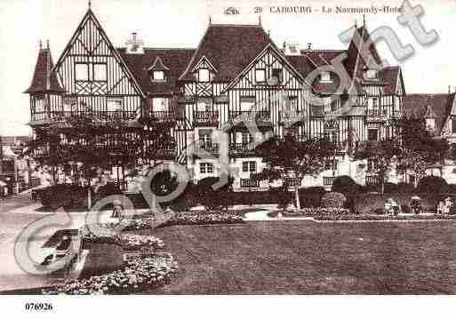 Ville de CABOURG, carte postale ancienne