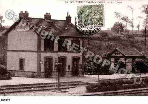 Ville de SAINTPIERRELEVIGER, carte postale ancienne