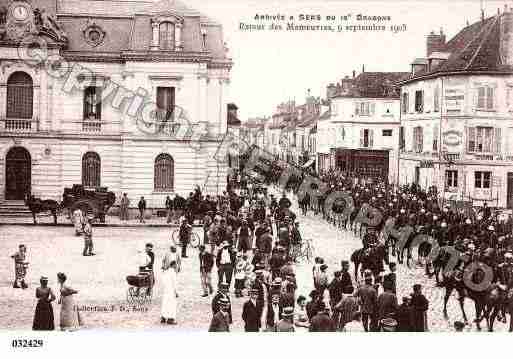 Ville de SENS, carte postale ancienne