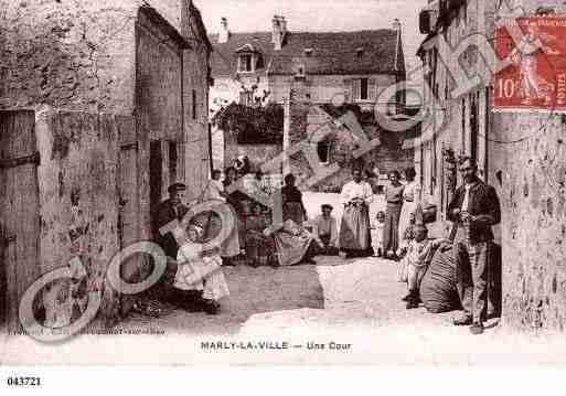 Ville de MARLYLAVILLE, carte postale ancienne