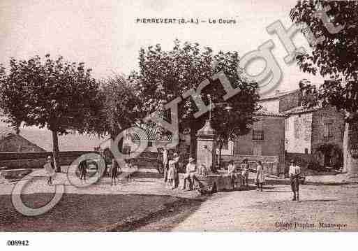 Ville de PIERREVERT, carte postale ancienne