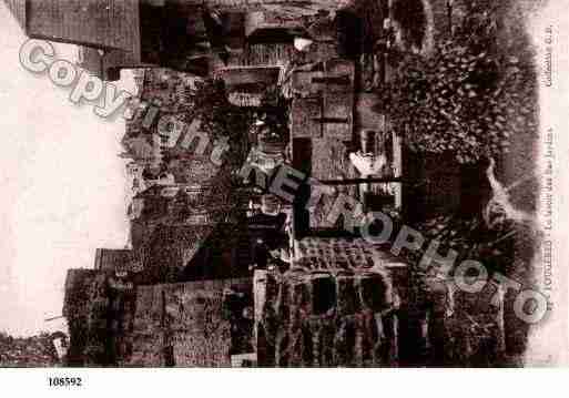 Ville de FOUGERES, carte postale ancienne