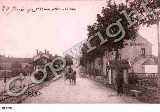 Ville de PRECYSOUSTHIL, carte postale ancienne