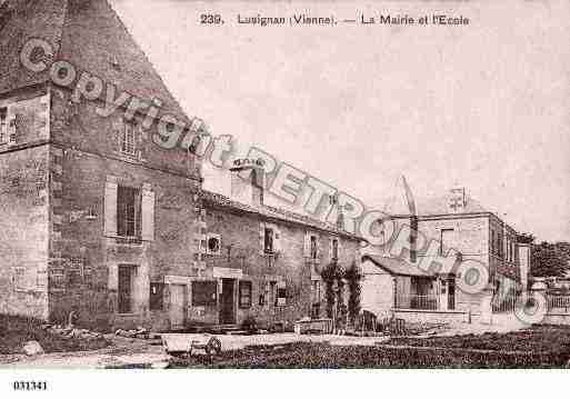 Ville de LUSIGNAN, carte postale ancienne