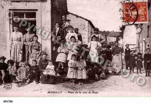 Ville de MOUILLY, carte postale ancienne