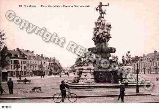 Ville de TARBES, carte postale ancienne