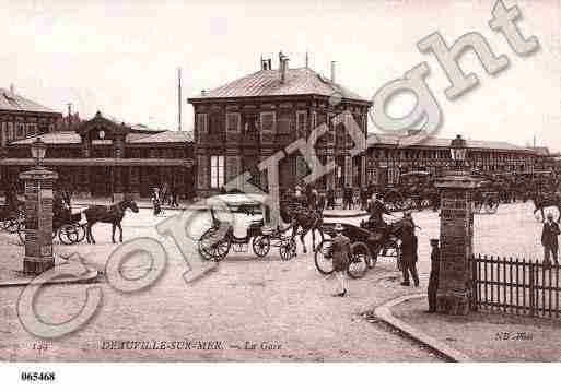 Ville de DEAUVILLE, carte postale ancienne