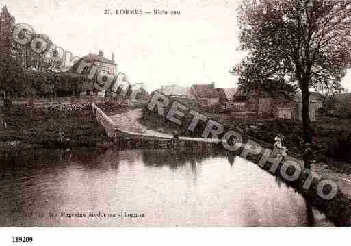 Ville de LORMES, carte postale ancienne