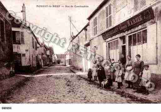 Ville de MOUSSYLENEUF, carte postale ancienne